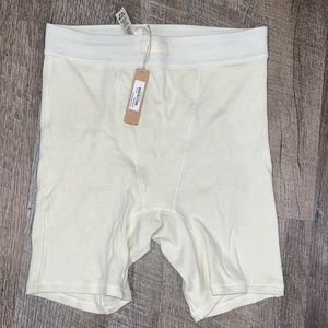 SKIMS - NWT - boyfriend boxers